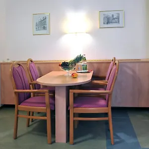 Hotel Gruener Baum, Pommersfelden
